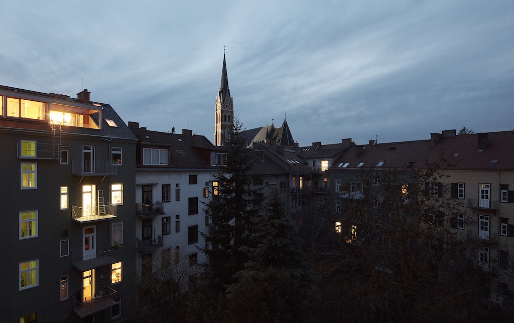 柏林住宅区屋顶扩建公寓-19