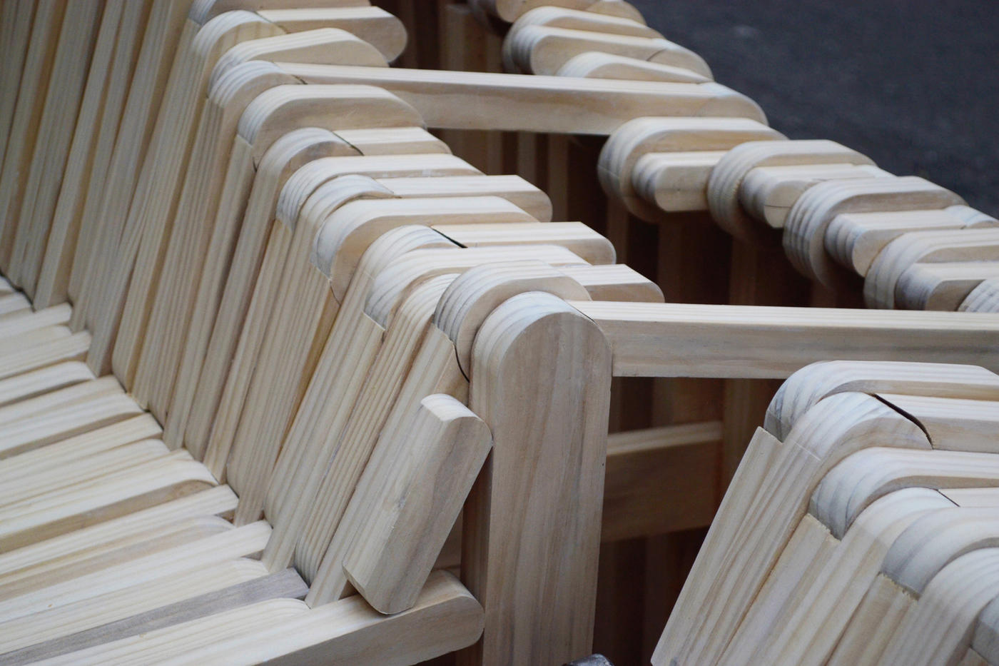 加拿大模块化的木质长椅装置-8
