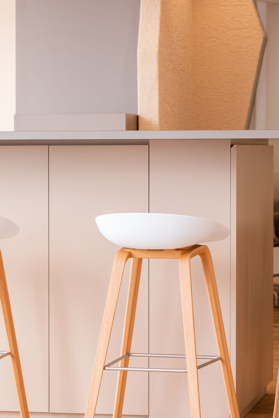 东京摩天大楼里的未来主义挪威海运风格办公室丨日本东京丨van der Architects-24