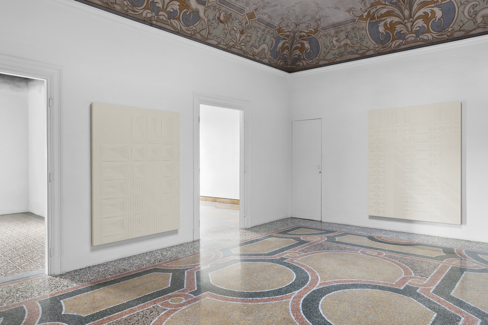 陶巴·奥尔巴赫的“编织”与“褶皱”艺术探索-9