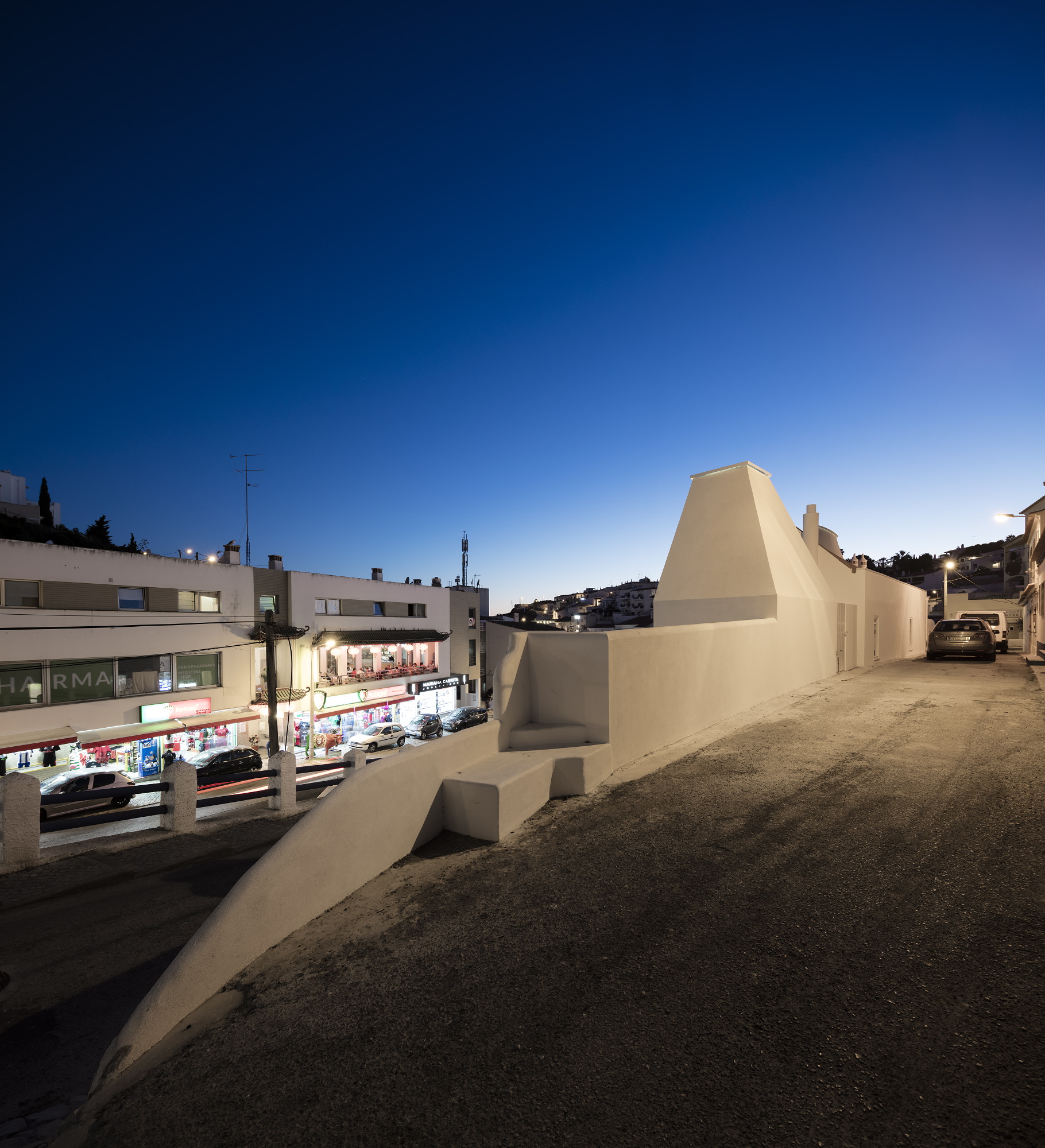 葡萄牙 Sotheby’s 房产总部室内设计-25