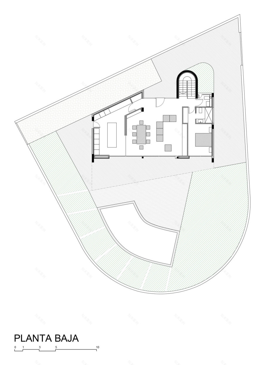 复杂地块上的曲线别墅设计-2