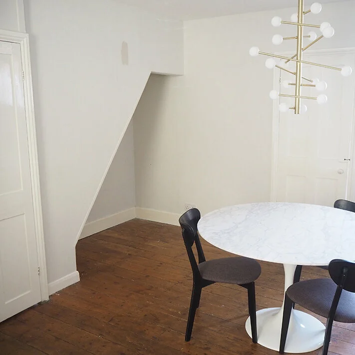 DIY带隐藏储物功能的镶板墙-4