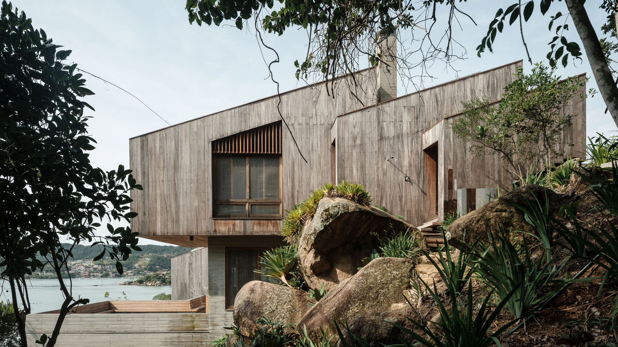 罗莎佛罗里达海滨别墅群丨巴西圣卡塔琳娜丨WaCa Design,Julia Kosciuk Arquiteta-0