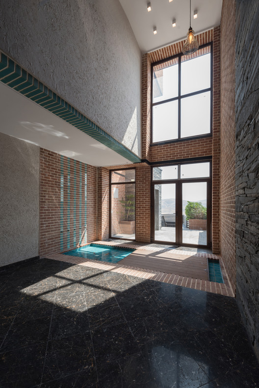 伊朗拉瓦桑的私密公寓设计-21