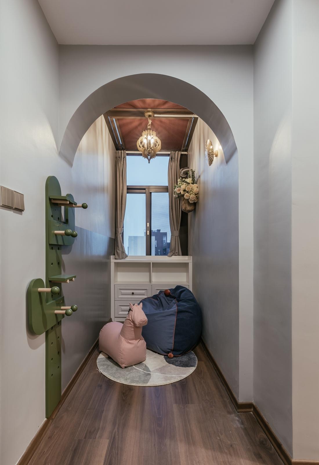 80㎡老屋变身的轻奢艺术空间-2