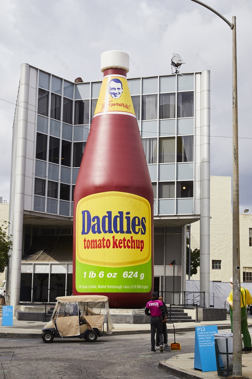 洛杉矶Frieze艺术博览会 · wHY 打造沉浸式室内外空间-53