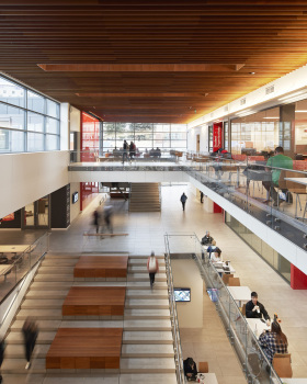 Perkins&Will 重塑 Pence Union Building | 暗黑迷宫变明亮共享空间