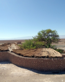 Micro-Oasis Tambo Pintados Visitor Center / CONOR