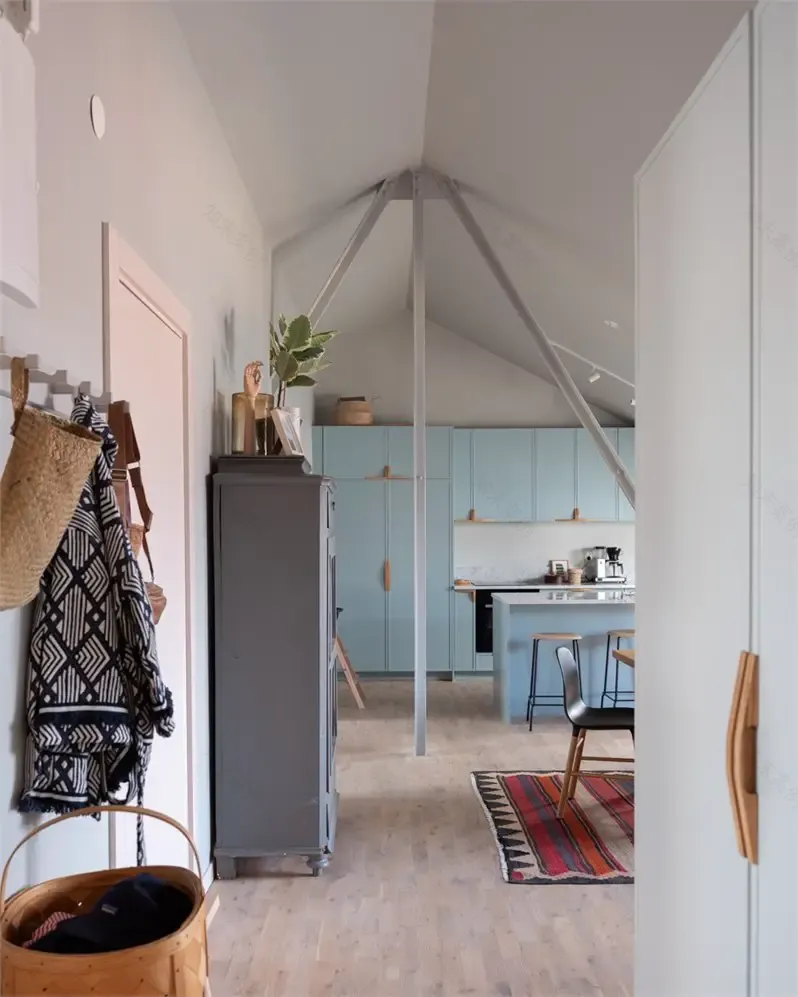 创意蓝色厨房,独特又实用-23