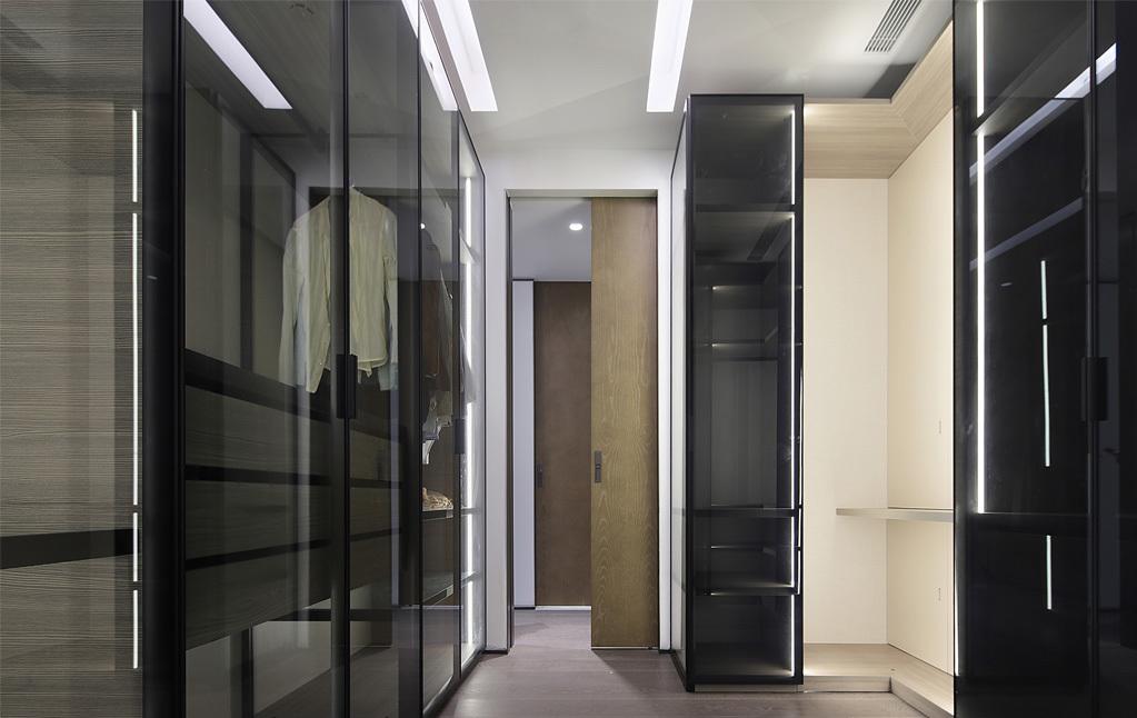 方界设计 | 静逸平层,打造多功能舒适家居空间-37