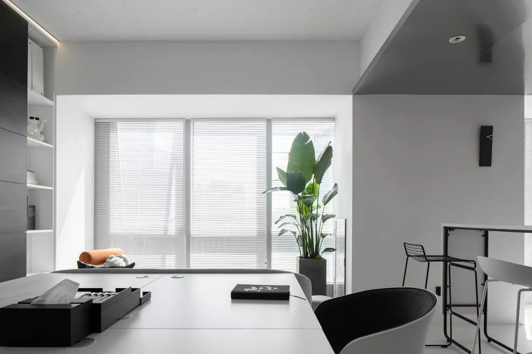 长沙知白设计办公室 | 纯净白色空间的多功能探索-24