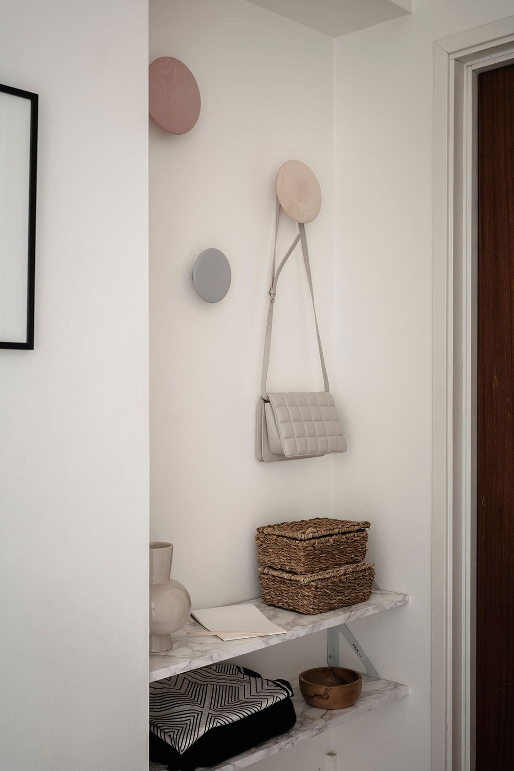 瑞典哥德堡 86 平米白色优雅公寓，温暖细节展现大师级设计-31