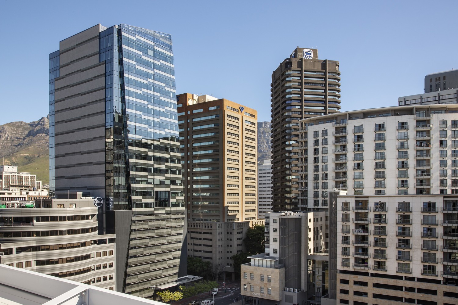 南非开普敦 35 号 Long 建筑办公塔楼丨dhk Architects-24