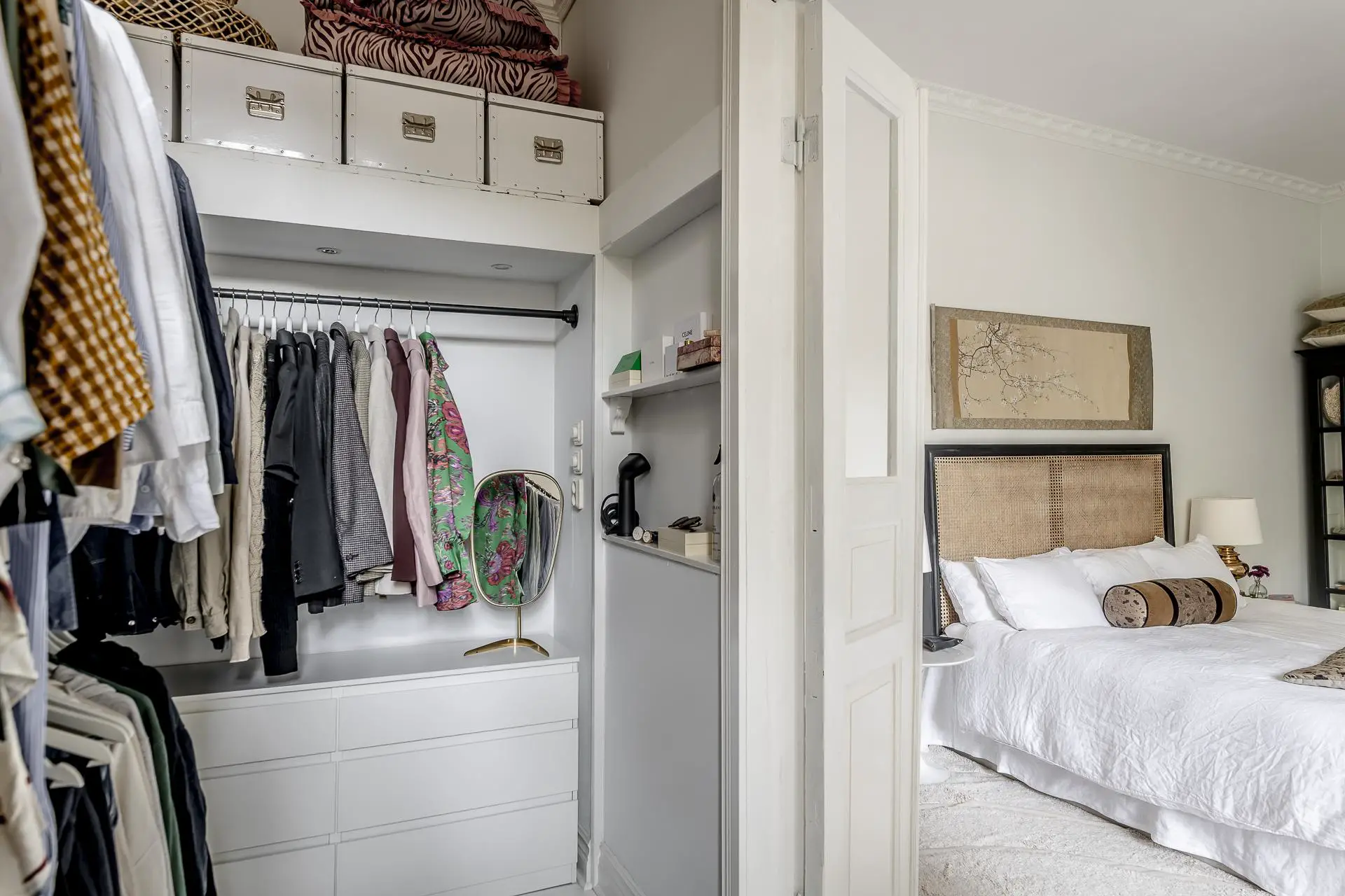 瑞典极简白色公寓，完美融合复古与现代元素-17