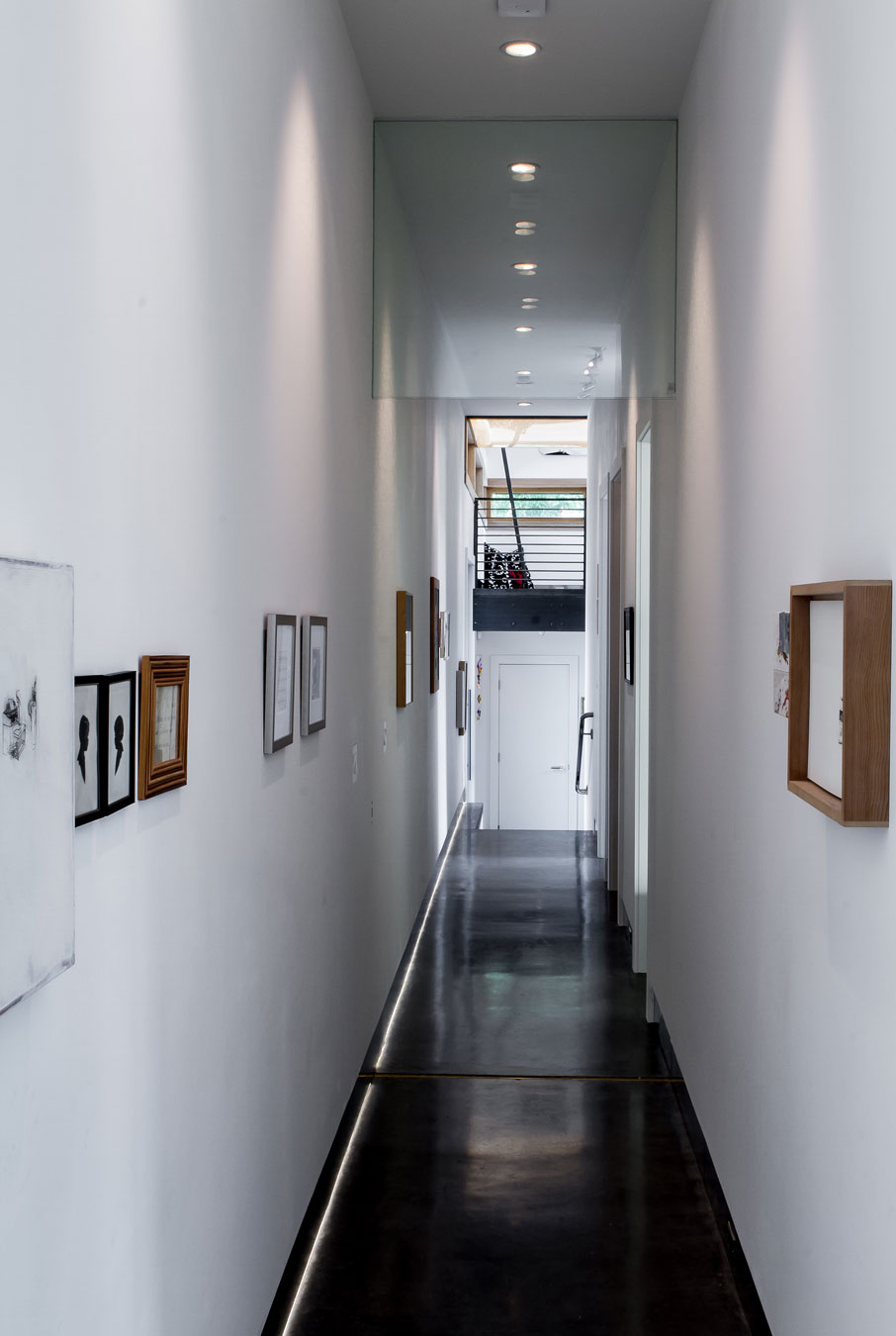 蒙大纳环保住宅 | 钢木玻璃打造的可持续美景之家-31