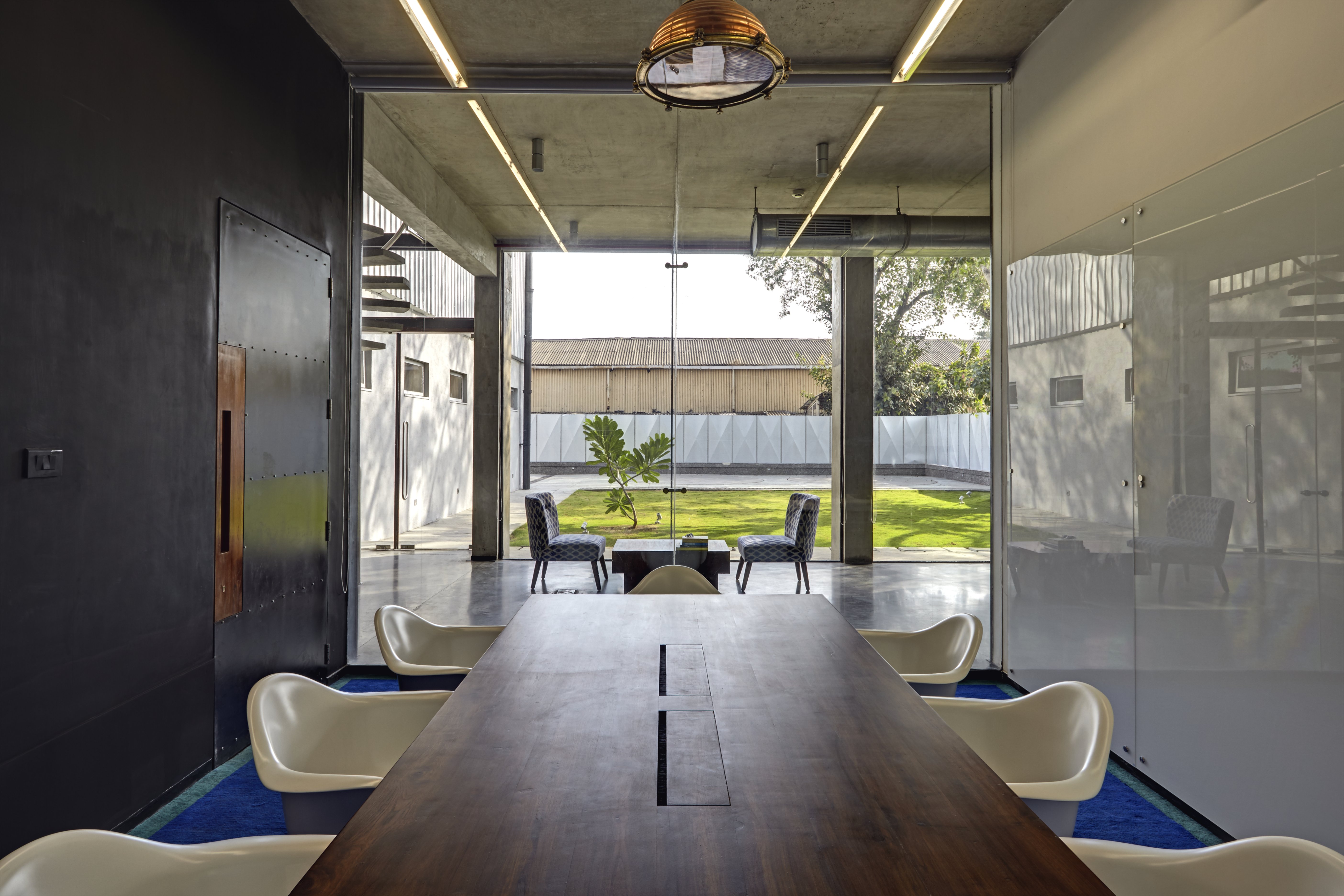 Mahindra and Mahindra 汽车设计工作室丨SJK Architects-11