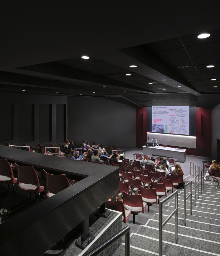 Blunt Hall College of Natural and Applied Sciences-17