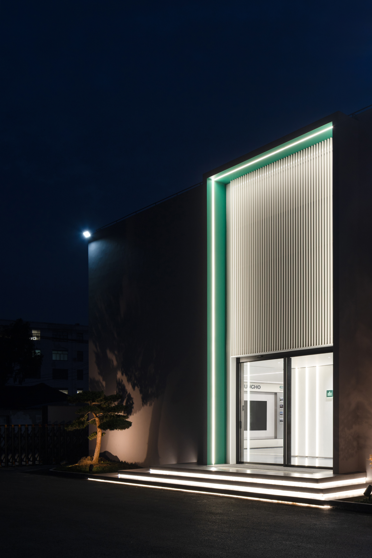 上海中和幕墙企业办公与会所丨中国上海丨直岩建筑设计-1