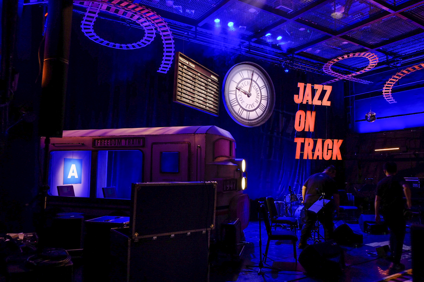 《前進吧！爵士特快車》舞台设计及制作丨山峸-2