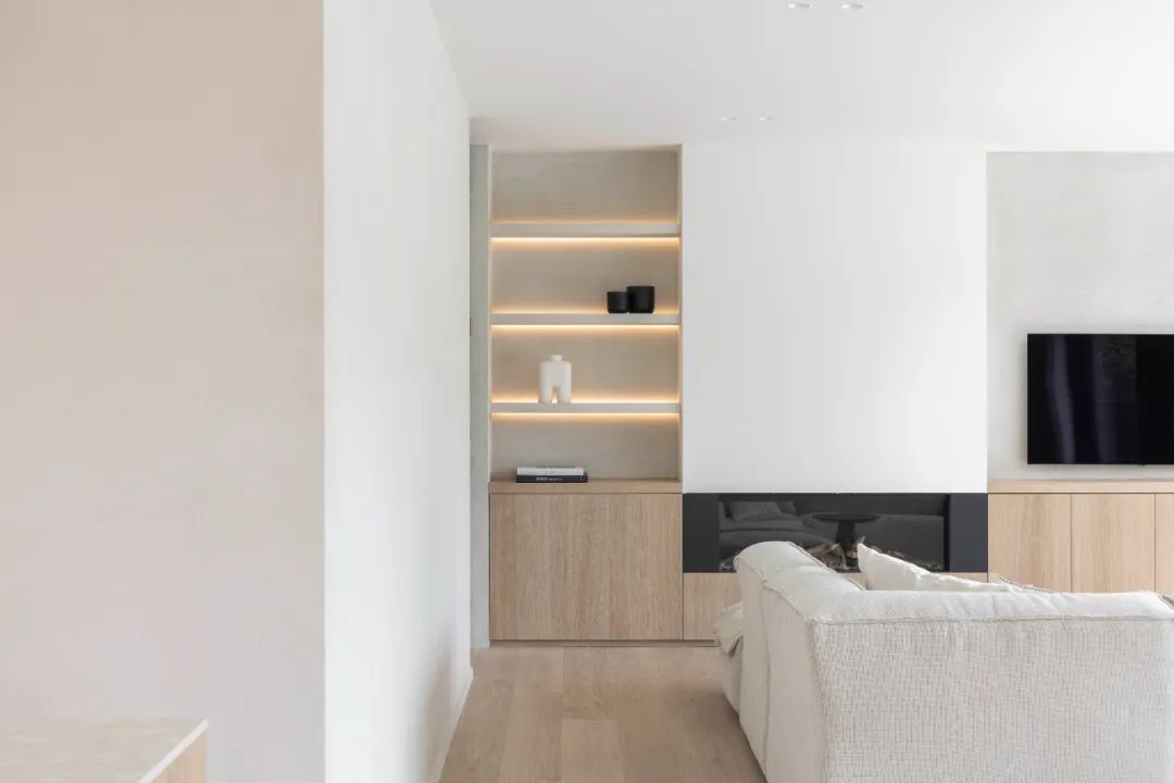 邦海登家庭住宅室内翻新设计丨Van der Celen-32