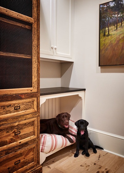 Houzz Tour: English Country Home in the American South  -  Decor Ideas-40