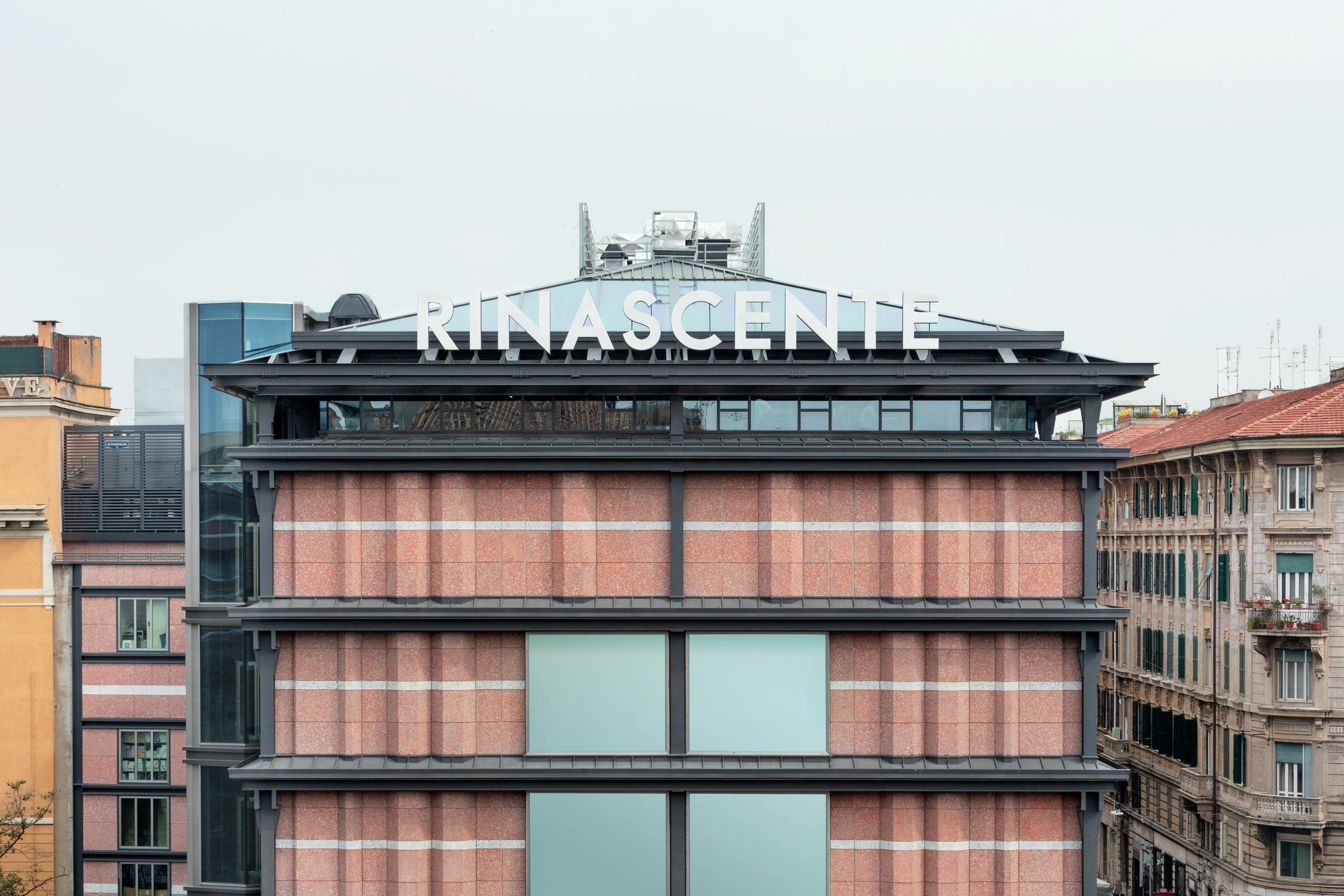 菲乌梅广场的文艺复兴百货丨意大利罗马丨2050+-10