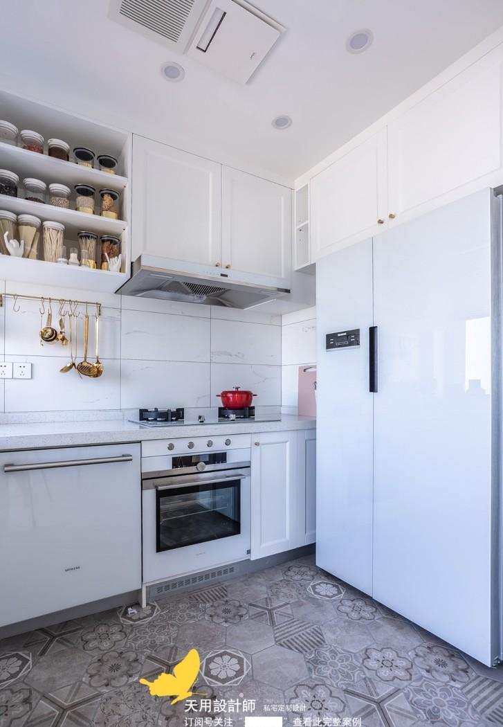 95 平米轻奢风格少女系家居,金属绿植打造甜蜜空间-15