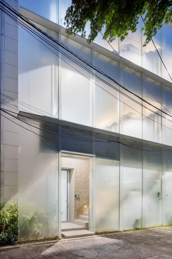 韩国时尚品牌办公大楼丨FHHH FRIENDS-33