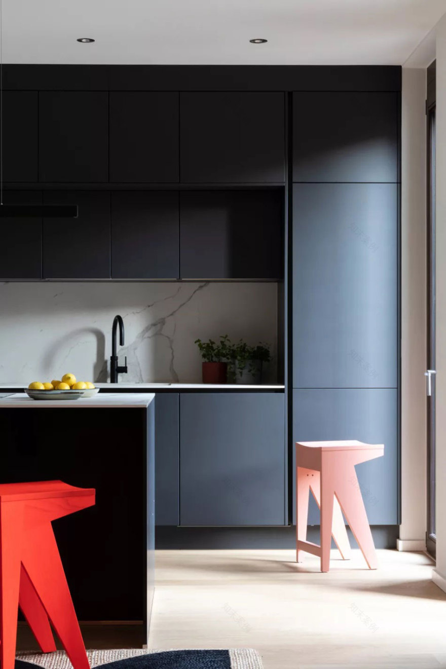 柏林多彩现代家庭联排别墅设计-9