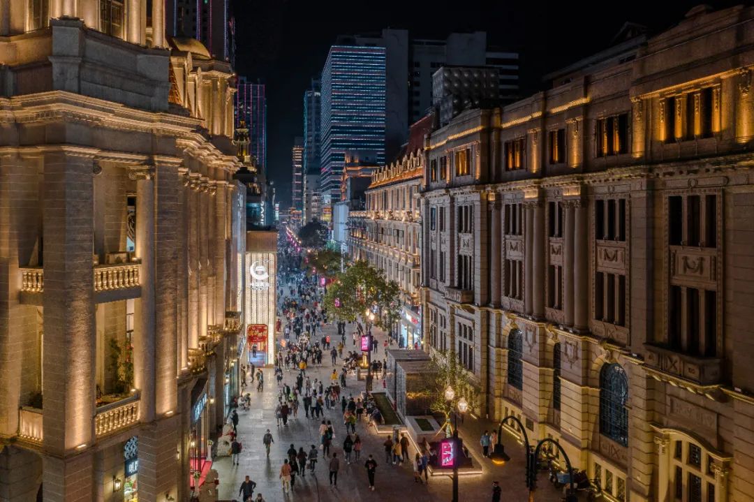 江汉路步行街综合整治景观照明提升工程丨中国武汉丨栋梁国际照明设计(北京)中心有限公司-24