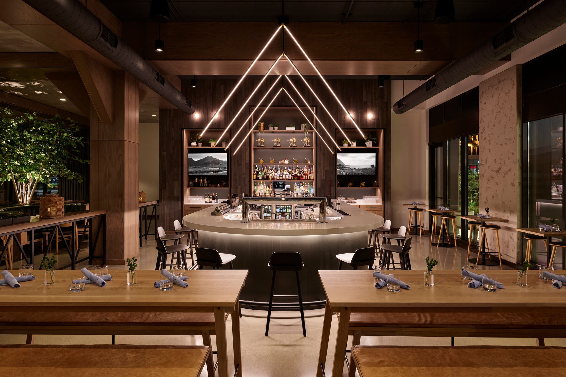 密尔沃基西部文艺复兴酒店丨美国丨Simeone Deary Design Group-6