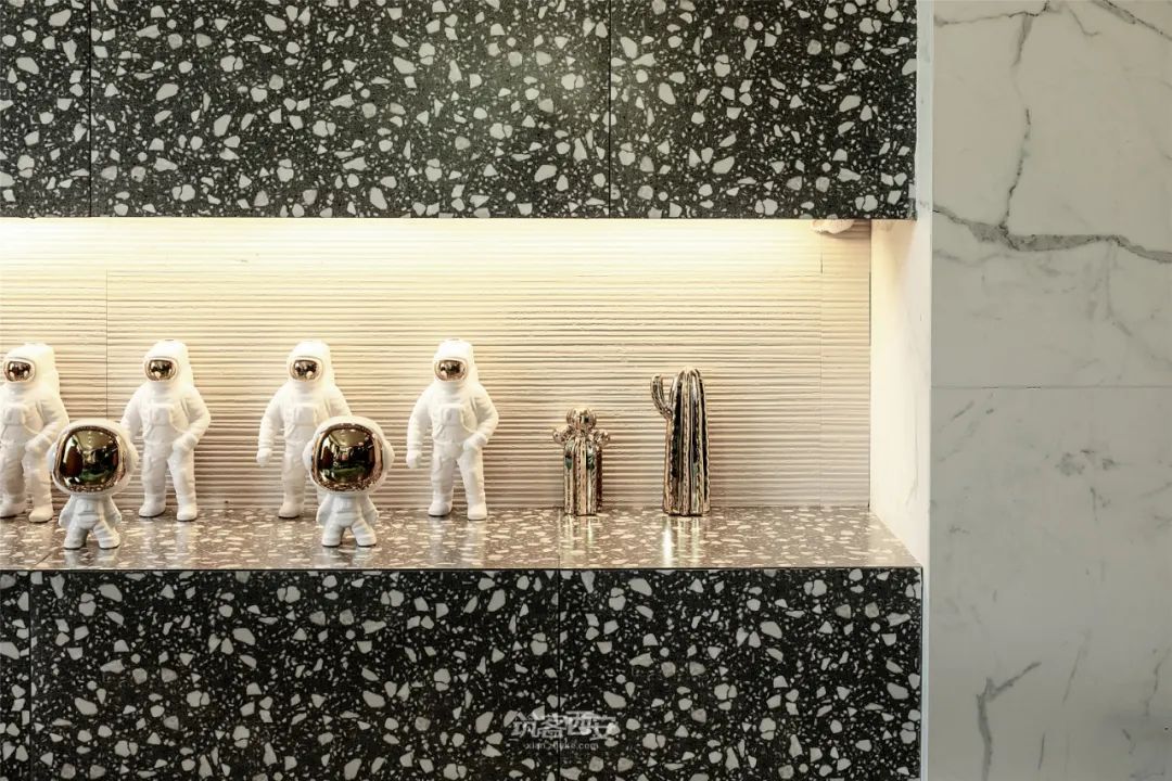 另类售楼部 | 艺术画廊般的空间探索-112