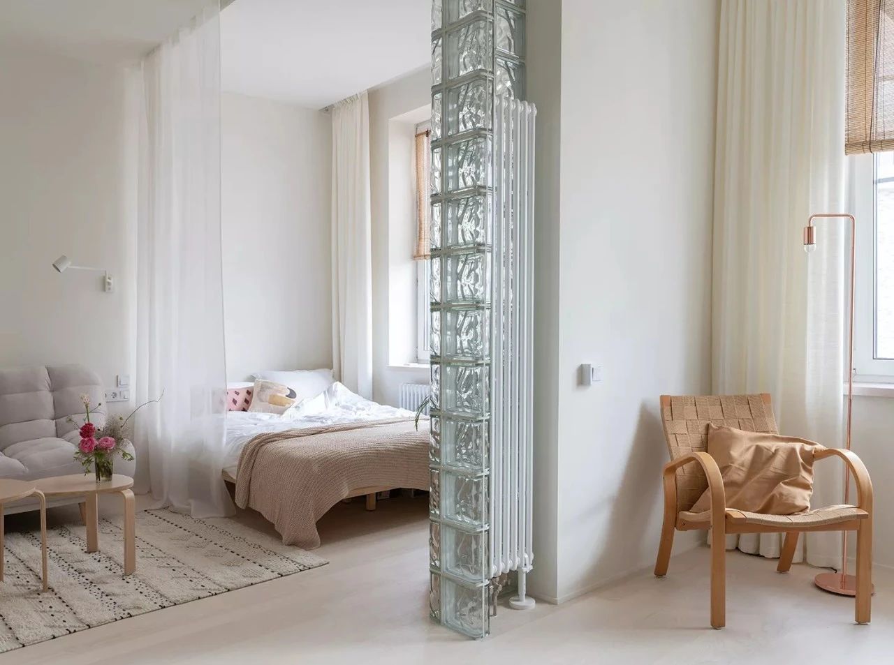 40㎡玻璃砖小宅丨Tatyana Ponomareva 和 Olga Elizarova-5