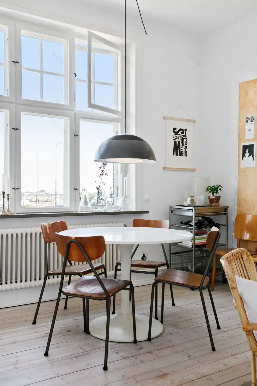 瑞典小公寓打造婴儿房,木质隔墙营造宁静空间-6