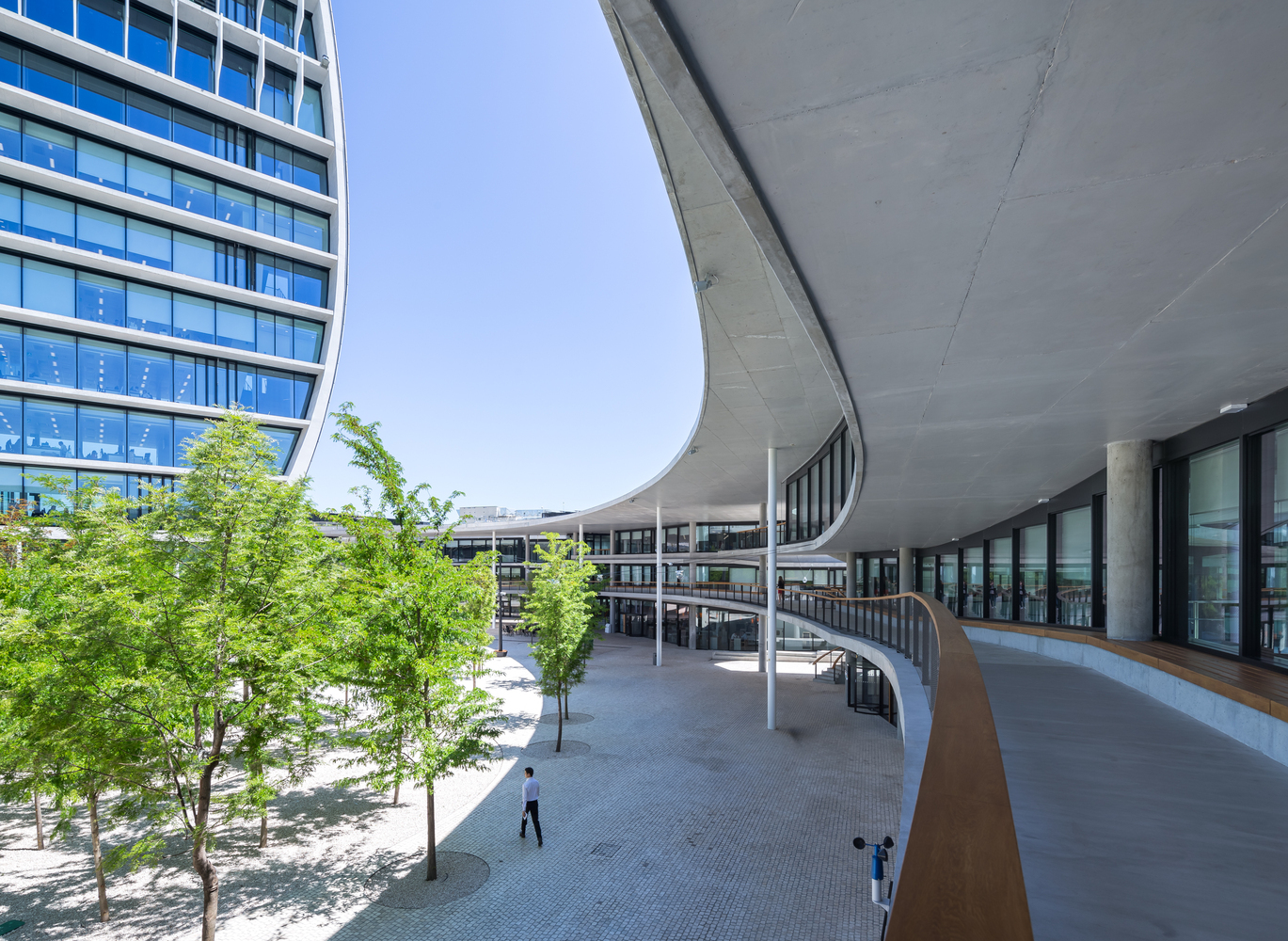 BBVA Headquarters  Herzog - de Meuron-43