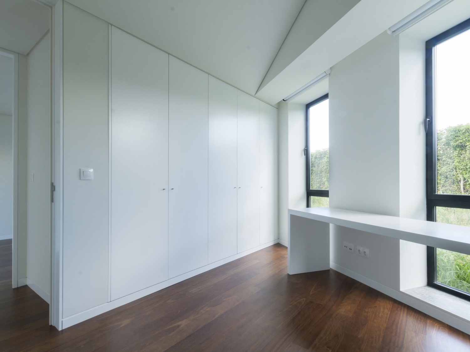 葡萄牙罗斯托现代别墅,M-Arquitectos 设计-24