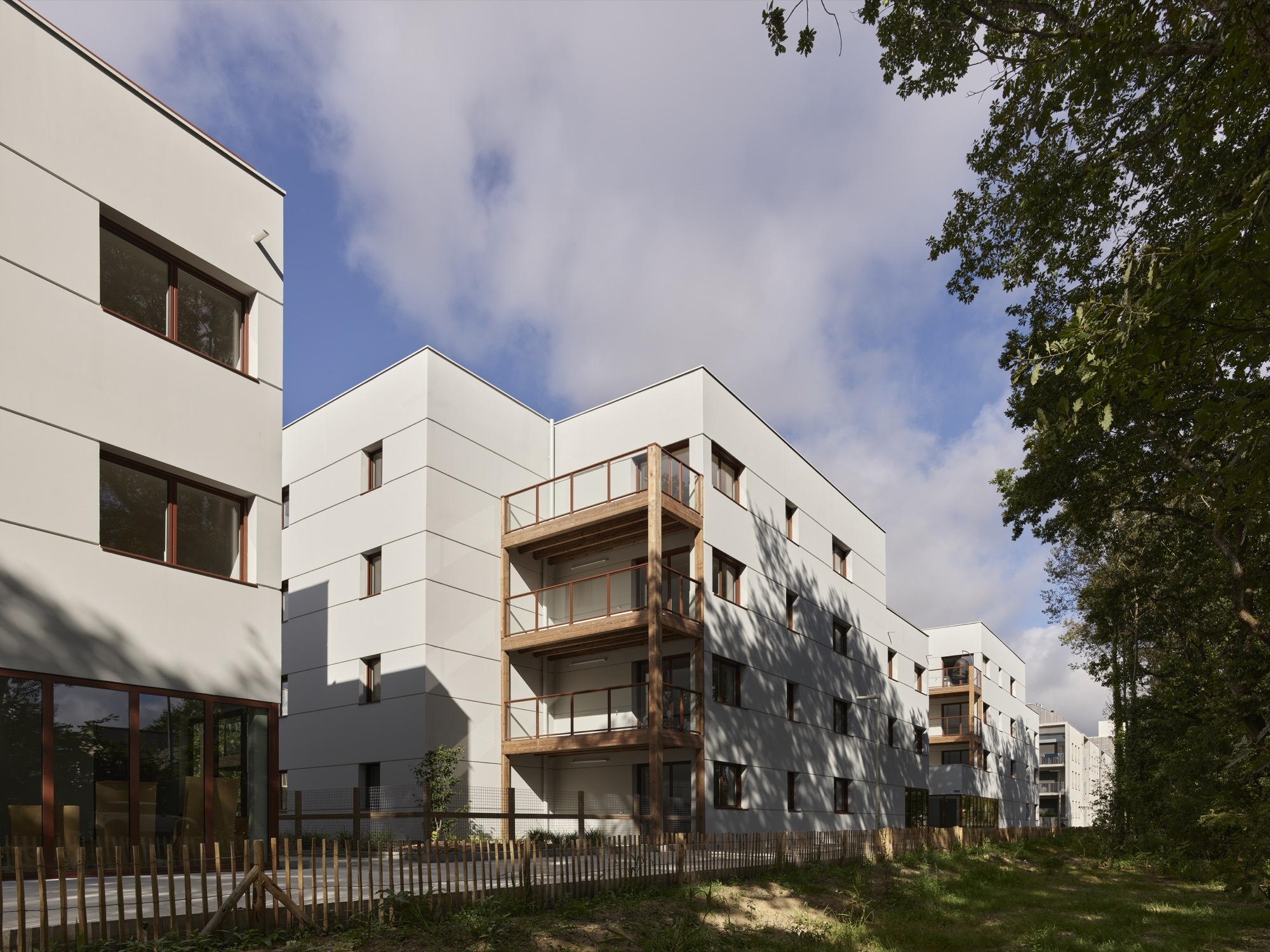 45 Housing Units in Nantes / a/LTA-34