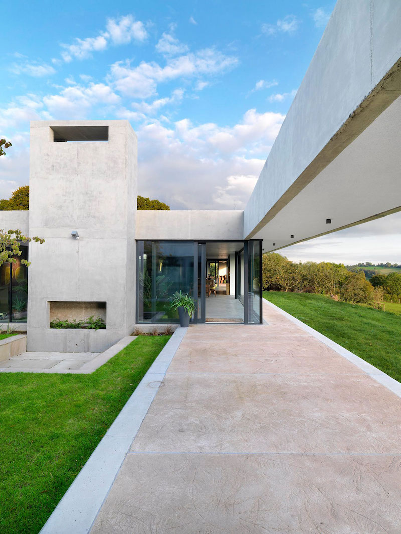 Sunken House With A Courtyard Built Into The Hillside-2