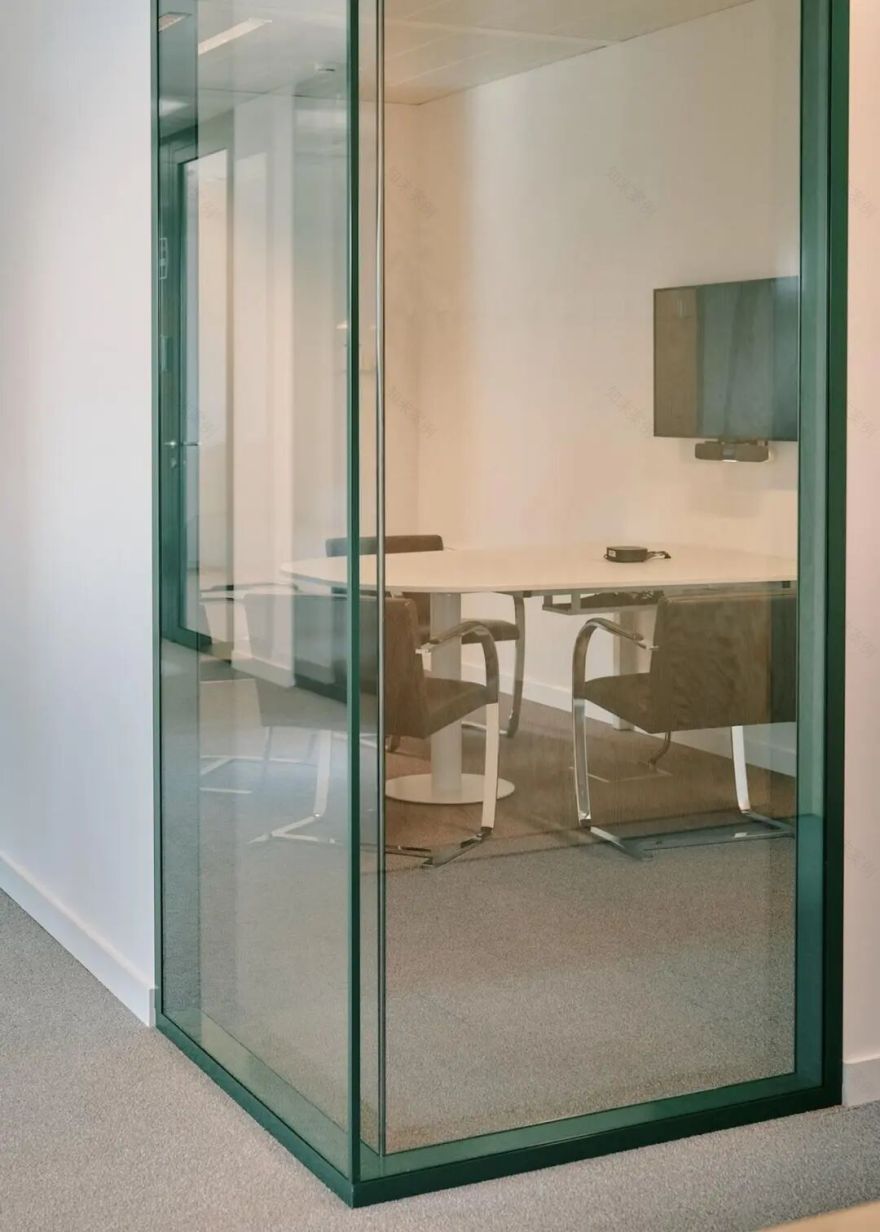 比利时AG保险沙勒罗瓦办公楼局部改造项目丨Ncbham-15