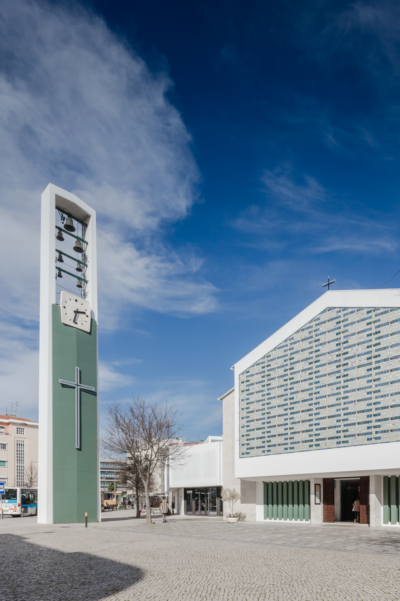 田园牧歌,莫什卡维迪的宗教中心,葡萄牙 / Plano Humano Arquitectos-70