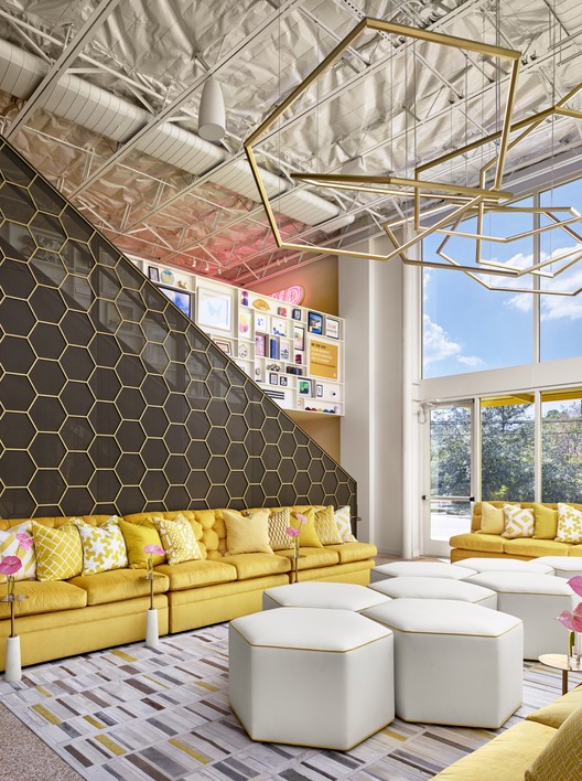 Bumble HQ “The Hive”   Mark Odom Studio-1