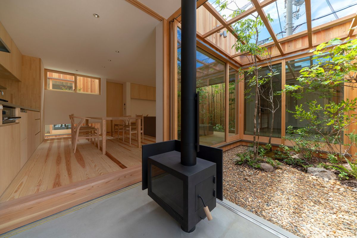 Modern Japanese House Designs: Cutting Edge Architecture from Japan-18