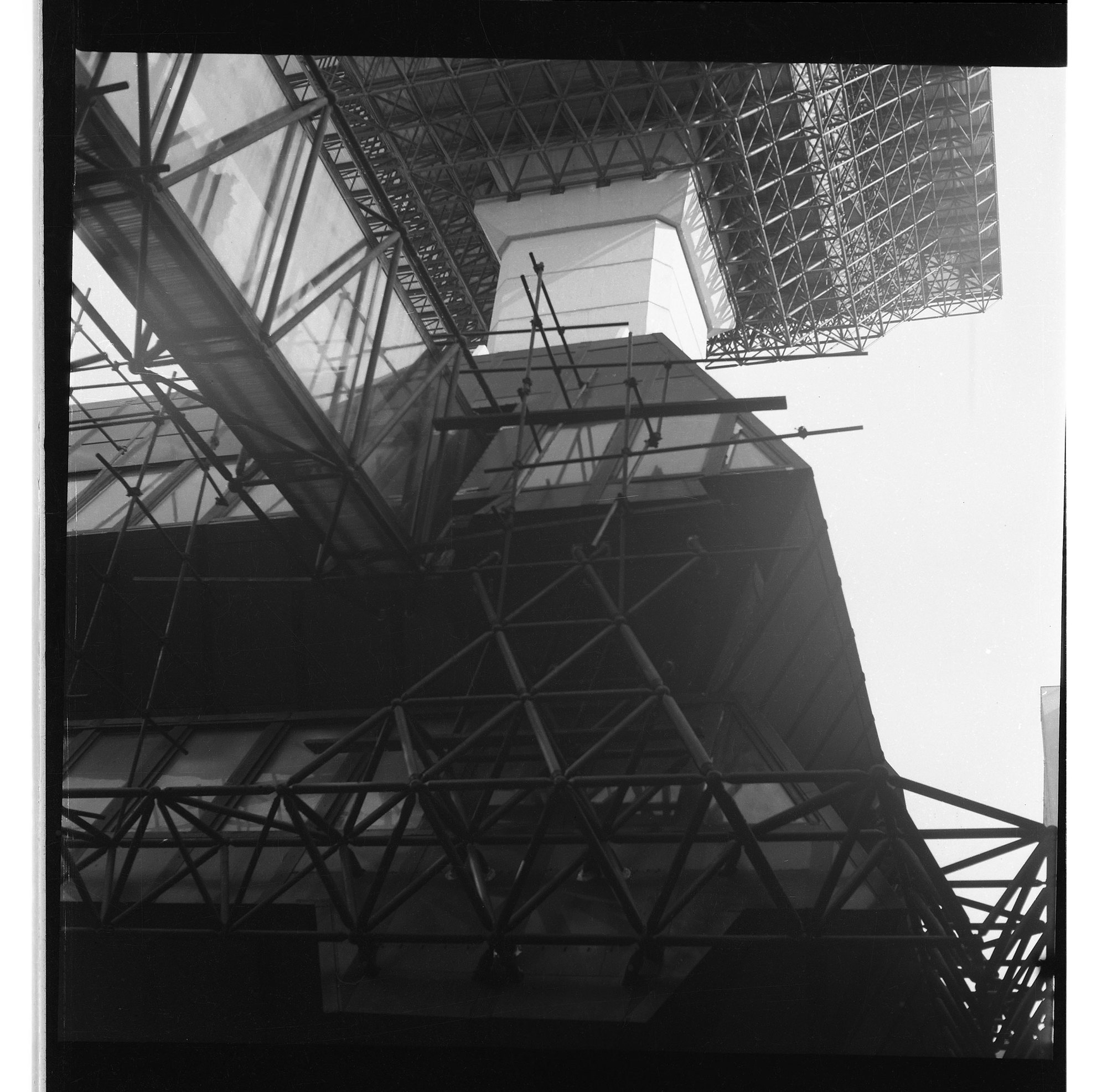 未来主义警局 | 科技与美学的完美结合-20