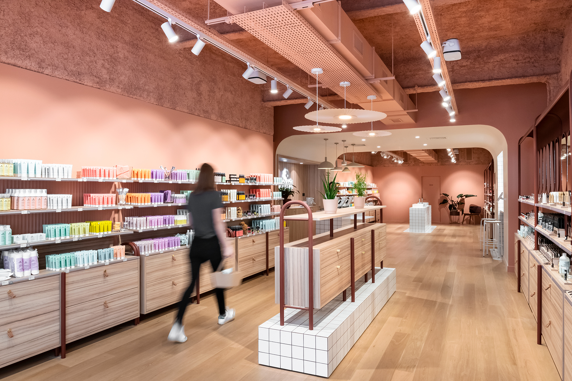 阿芙丽尔化妆品波尔多丨法国-0