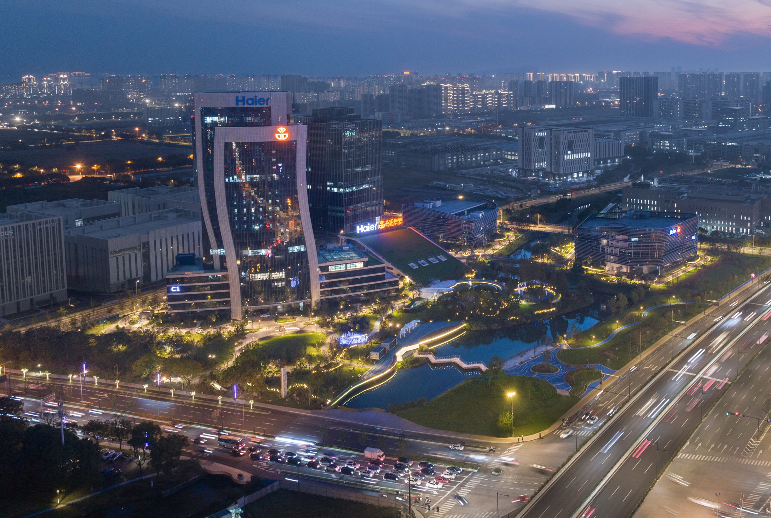 海尔无锡物联生态网示范基地,一个向市民开放的办公企业园 / 印文设计-9