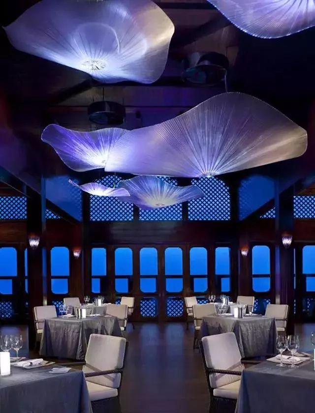 空间点“靓”的艺术 | 灯具设计-20