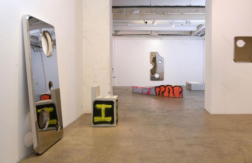 街头文化与混凝土的交融 | Virgil Abloh 的新家具系列-17