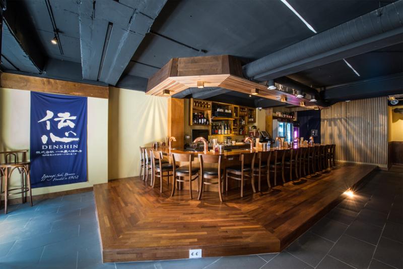 30 平米日式木质烧烤店，洋溢和风的空间设计-3