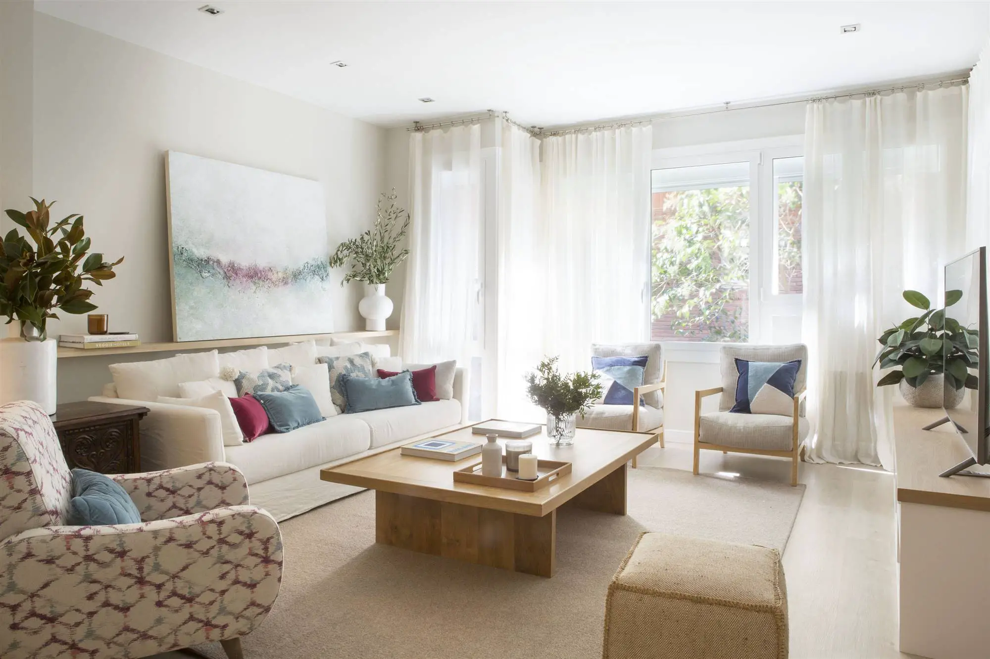 巴塞罗那 130m2 公寓 | 光线与空间的完美结合-4